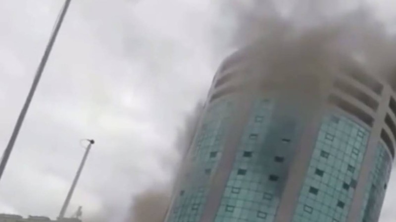 Астанада «Дипломат» қонақүйінің жанында орналасқан мейрамхана өртенді (ВИДЕО)