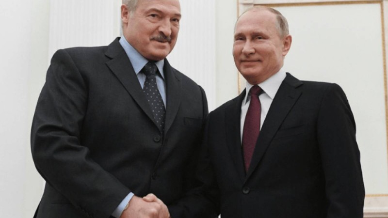 Путин ядролық қарудың алғашқы партиясы Беларуске жеткізілгенін жаһанға жария етті