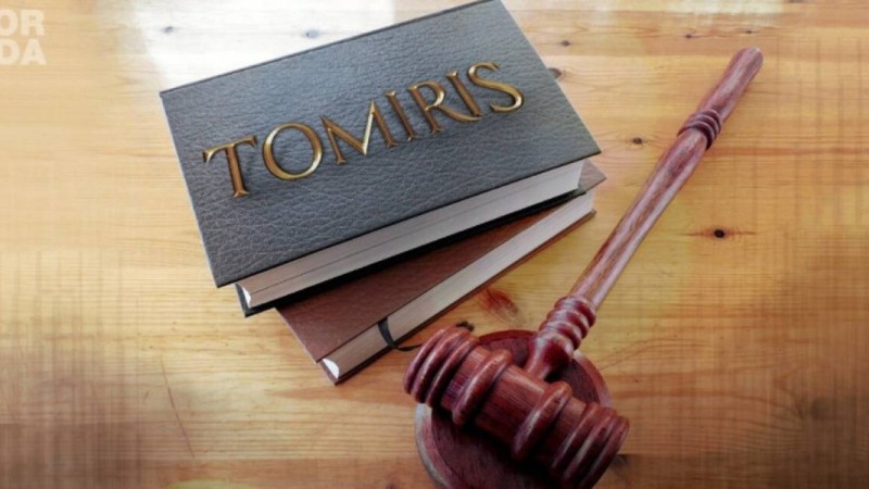 Жазушы Нұрсұлтан Назарбаев пен оның қызы Әлияны сотқа бермекші