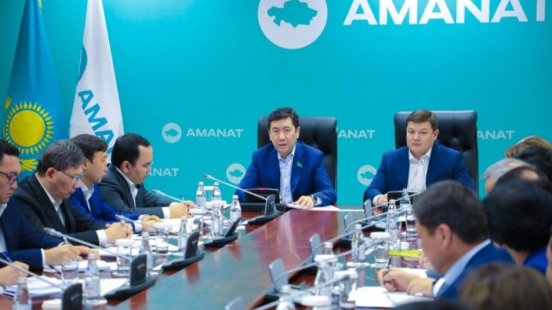 «AMANAT» партиясы – Президенттің Жаңа Қазақстанды құрудағы негізгі тірегі – Е. Қошанов