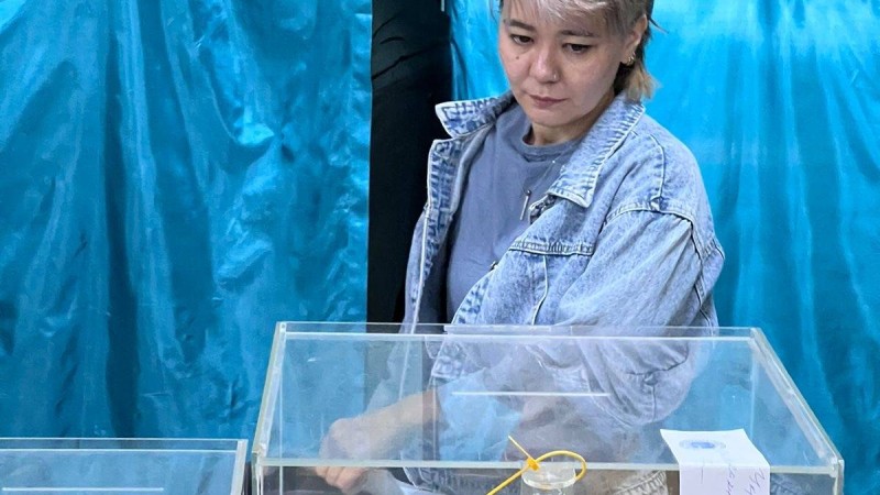 Алматыда пара биден спорт шебері референдумда дауыс берді