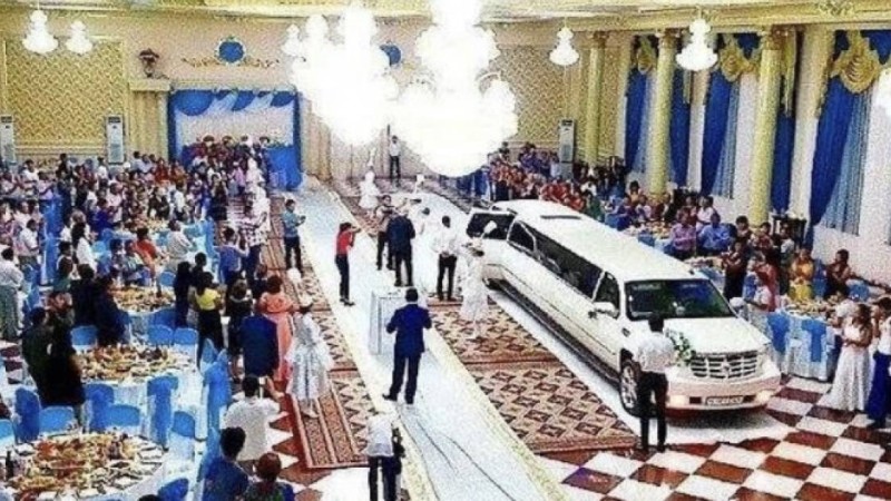 Депутат Дәулет Мұқаев той форматын өзгертуді ұсынды