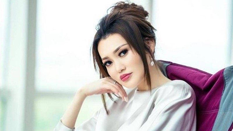 Ерке Есмахан жақында сәбилі болатынын хабарлады