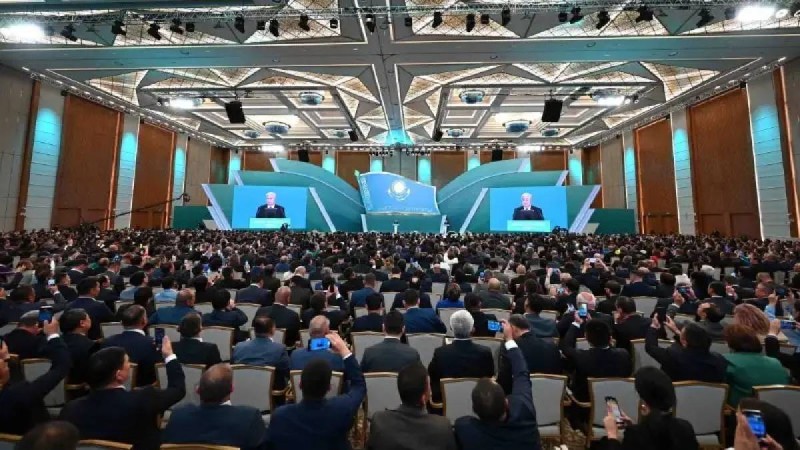 Аймақ жұртшылығының мұң-мұқтажы мәслихат депутаттарының жіті назарында болуы тиіс – Президент