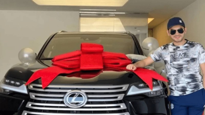 "Еңбектің жемісі": Қуандық Рахым көпшілікке су жаңа көлігін көрсетті (фото)