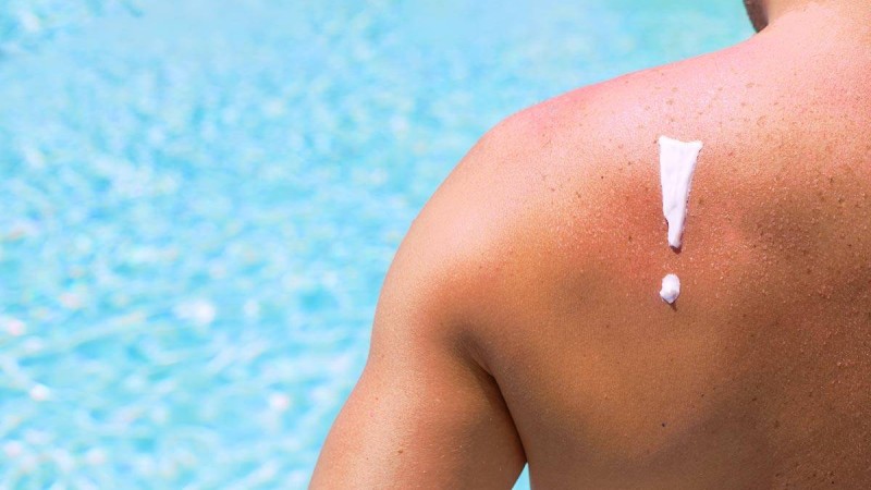 Күннен қорғайтын кремдерден қатерлі ісік тудыратын зат табылды