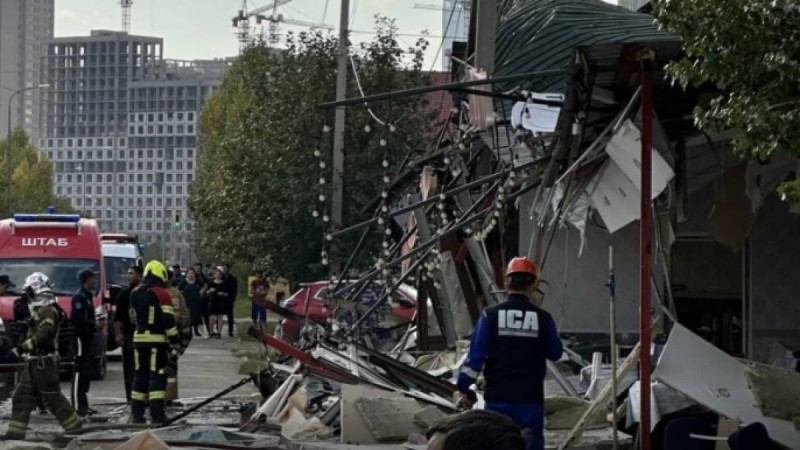 Астанада дәмханалардың бірінде газ баллоны жарылды (ФОТО)