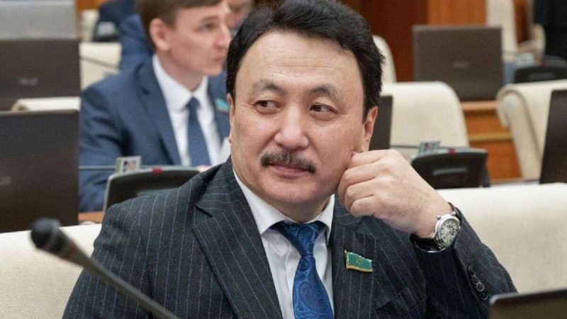 «Депутат айта береді, Үкімет білгенін істейді»: Аманжол Әлтай вице-премьердің уәде беруін талап етті