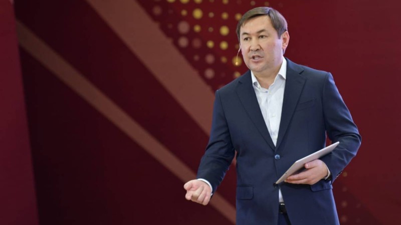 Мұрат Әйтенов Әл-Фараби ауданы тұрғындарына өткен жылды қорытындылап есеп берді
