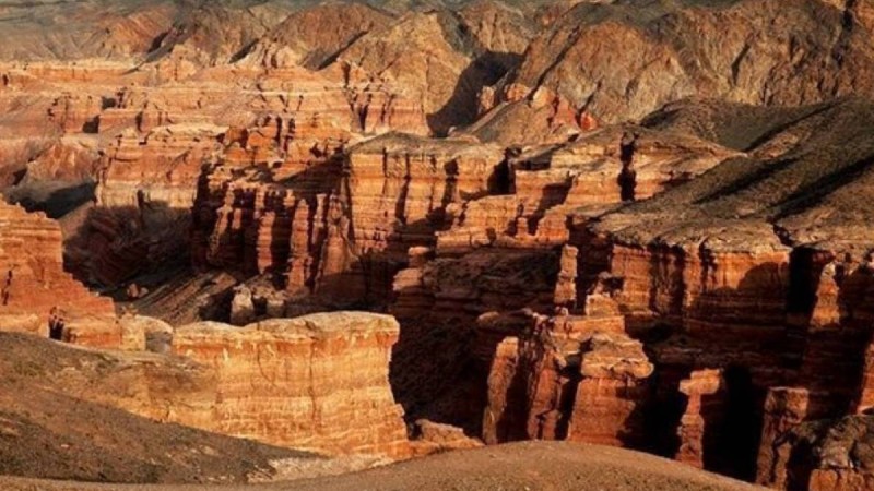 Екі адам өлді, алтауы жарақат алды - Шарын шатқалында оқыс оқиға болды