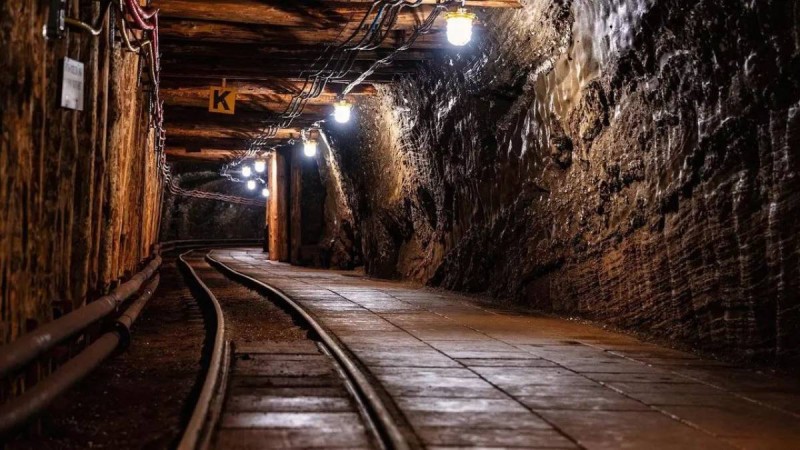 Абай облысындағы шахтада бір жұмысшы төтенше жағдайдан кейін қайтыс болды