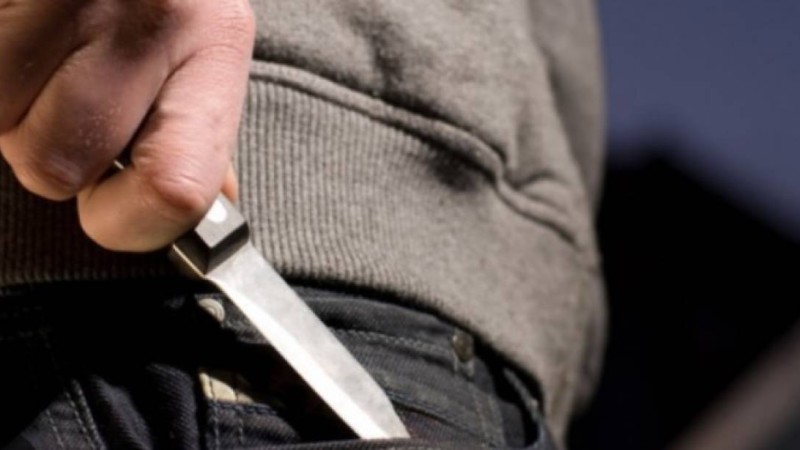 "Мұғалімге пышақпен шабуыл жасаған": полиция он екі сағаттан кейін оқиғаға түсініктеме берді