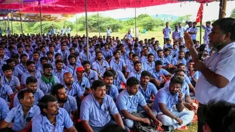 Үндістанда Samsung electronics компаниясының ереуілге шыққан 100 қызметкері ұсталды