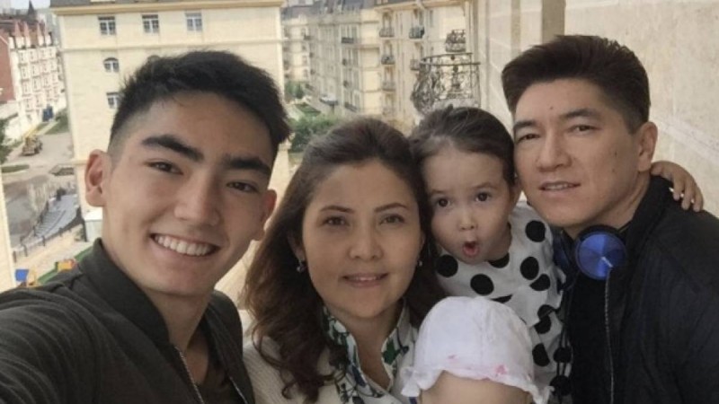 “Сіздерге де жұғысты болсын!” - Сәкен Майғазиев шаңырағындағы қуанышты жаңалығымен бөлісті