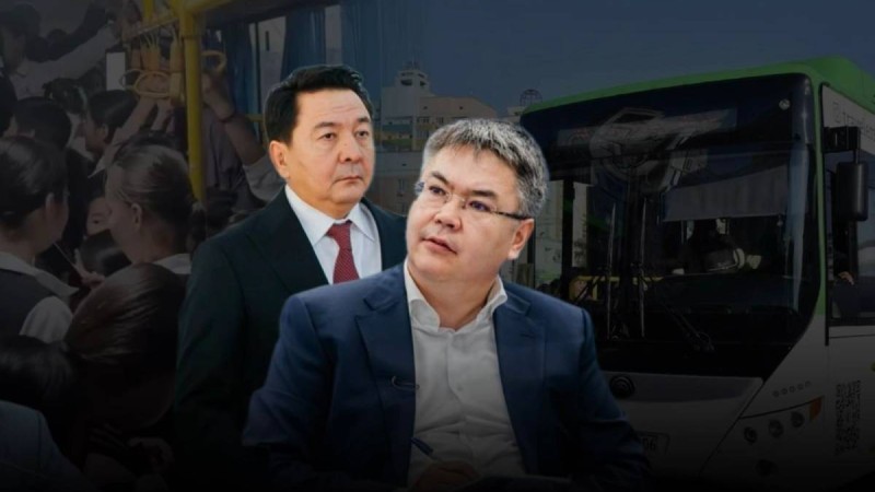 Баланы автобусқа сыйғыза алмаған әкім халық сеніміне де сыймайды: Атыраудың оқушылары аялдамада тұр