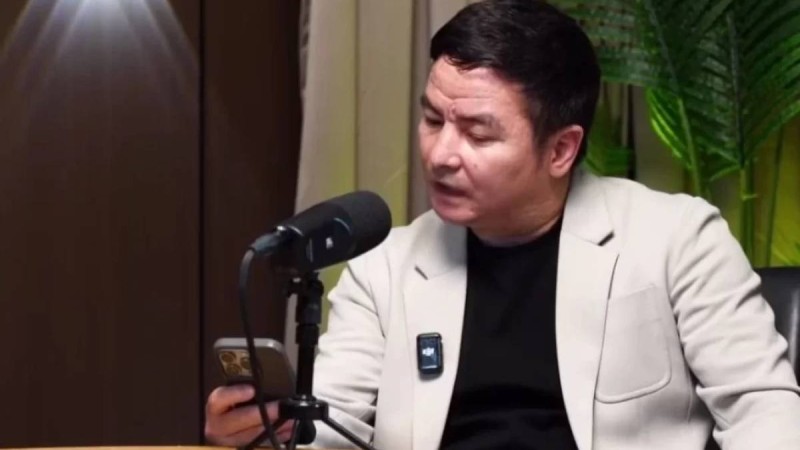 "Ерекше еңбек сіңіргендер көбейді": Нұрсейіт Жылқышыбай атақ алған әріптестеріне жазба арнады