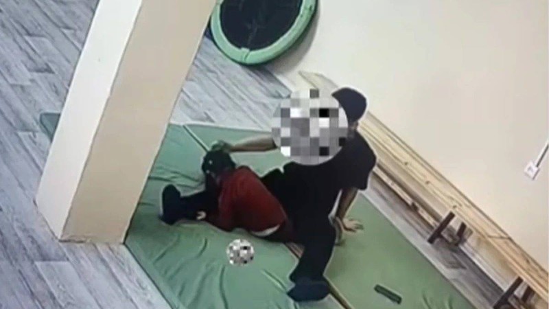 Екібастұзда жаттықтырушы ерекше қыз баланы жарты сағат бойы қинаған 