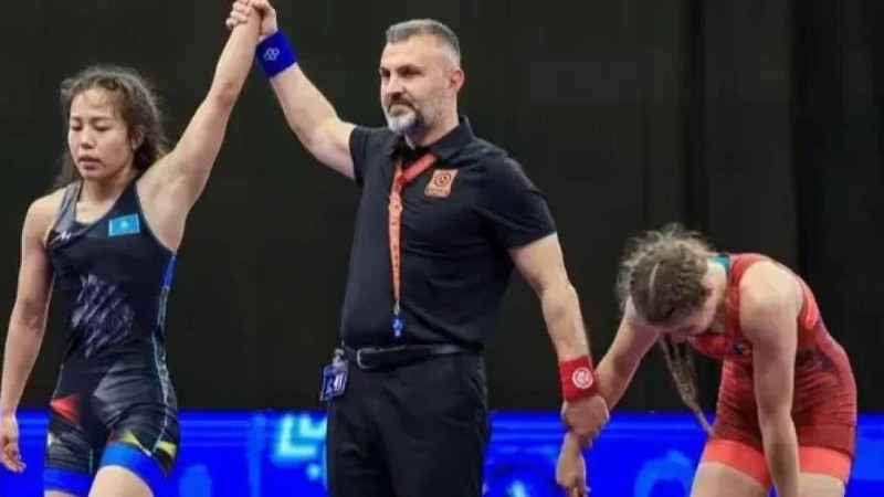 Тоқаев Шұғыла Өмірбекті тарихи жеңісімен құттықтады