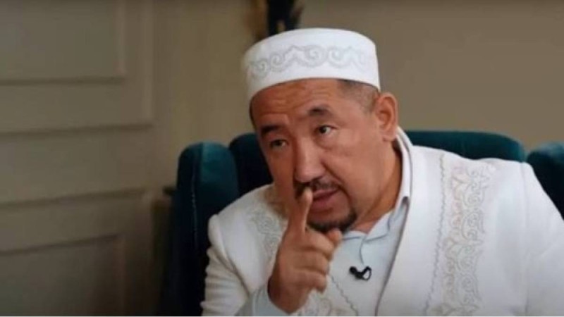  “Аңқау елге арамза молда” - Желі қолданушылары Нұрлан имамды сынап тастады