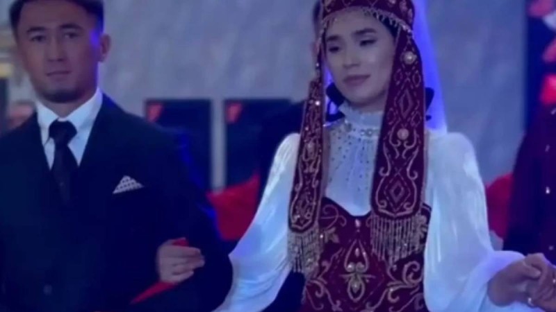 Бір апта бұрын балалы болған Әлем чемпионы Махмұд Сабырхан екінші рет үйленді