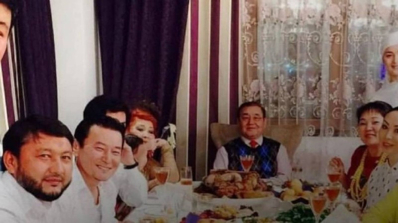 Қолынан талай шай іштік: Мұхамеджан Тазабек Мөлдір Мұқанова туралы жазды