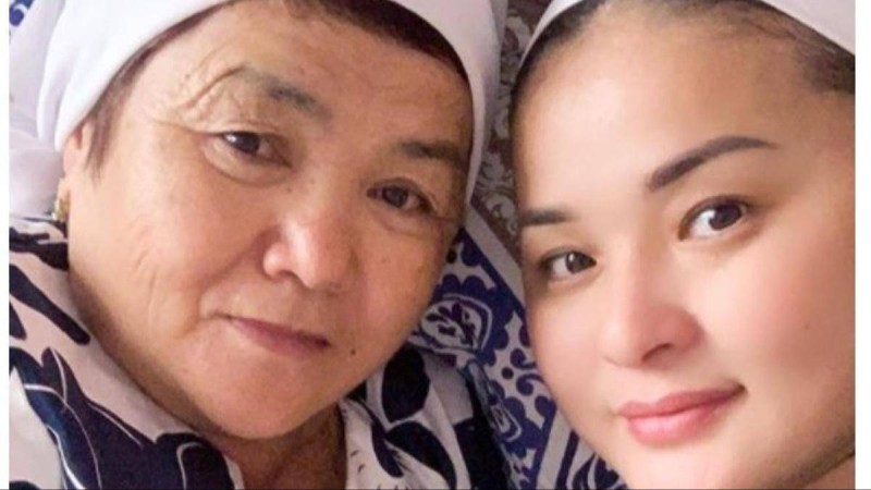 Мөлдір Мұқанова Тұрсынбекпен ажырасқандарын енесі қалай қабылдағанын айтты (ВИДЕО)