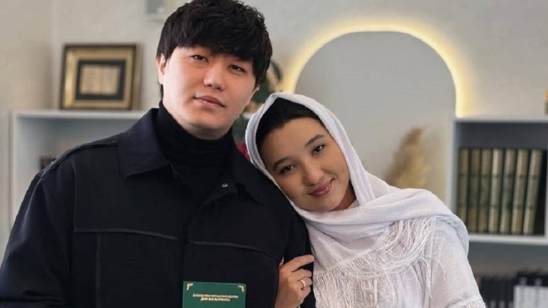 Әнші AYREE екінші рет ана атанды