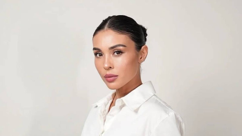 Танымал әнші Динара Сұлтан "Қазақстанның еңбек сіңірген" қайраткері атанды (ВИДЕО)