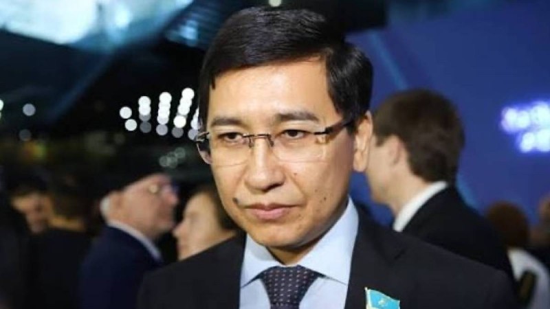 Асхат Аймағамбетов Тұрсынбек Қабатовтың отбасына қатысты пікір білдірді