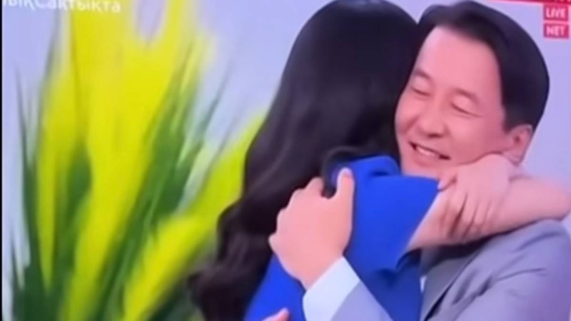 Қыдырәлі Болманов жас қызбен құшақтасып отырған видеосына пікір білдірді (ВИДЕО)