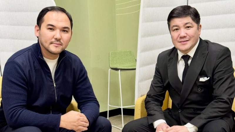 "Сыйластық – ағайынның айнасы": Тұрсынбек Қабатов жұрт алдына қайта шықты (ФОТО)