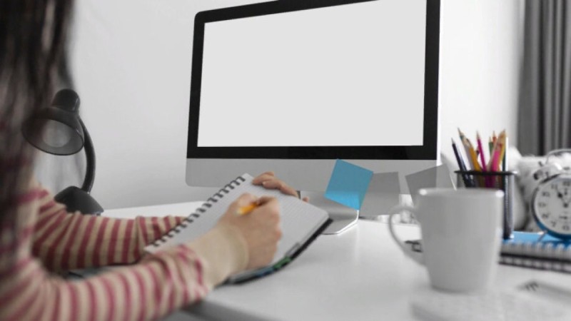 Қазақстанның екі облысында оқушылар қашықтықтан білім алуда