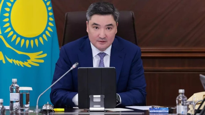 Мемлекет жұмыс істей алатын адамдарды қамқорлығында ұстамауы керек - Бектенов