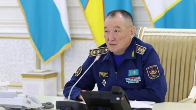 «Қойшы, солай ма?»: Қорғаныс министрі әскердегі өлім-жітім туралы сұраққа күліп жіберді