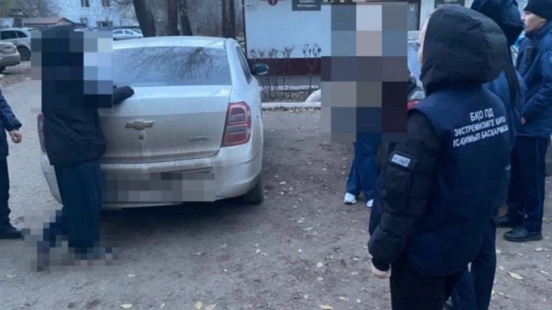 «25 түйіншек табылды»: Оралда екі студент қыз қамауға алынды