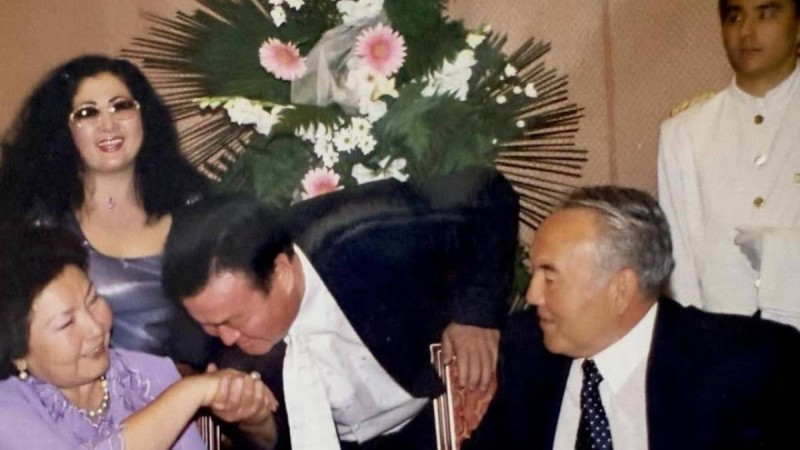 "Аяғым дірілдеп кетті": Мақпал Жүнісова неге Заманбек Нұрқаділовтен қорықты?