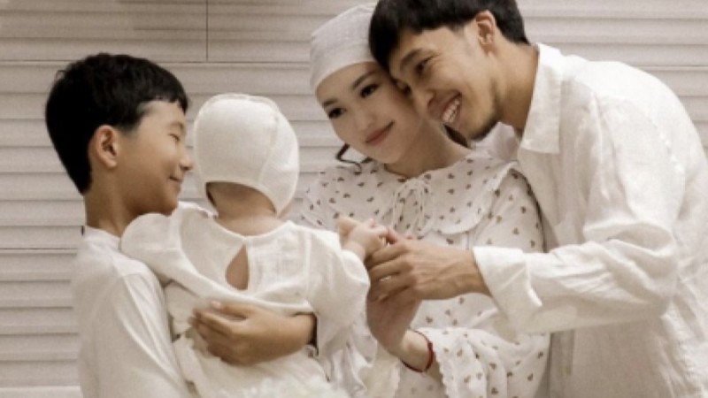 Ерке Есмахан мен Raim тағы да сүйінші сұрады