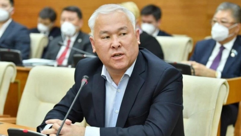 "4 мыңнан астам ата-анадан жиналған 1-2,5 млн жоғалып кеткен": Депутат Tesla Education оқу орталығын алаяқтық жасады деп айыптады