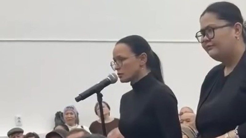 Рудныйда көшелерді қазақшалауға қарсы шыққан әйел айыппұл арқалады