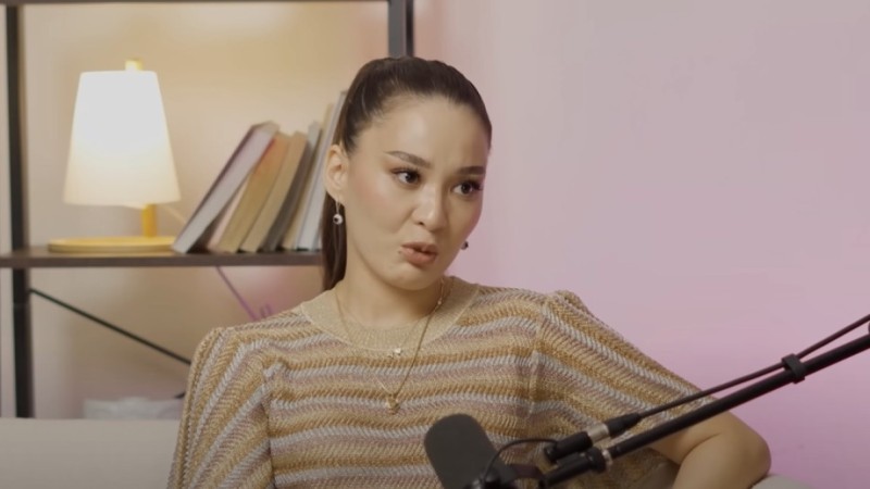 «Ең жақын адамым қас жауым болып шықты»: Индира Елемес тағы да желіні шулатты