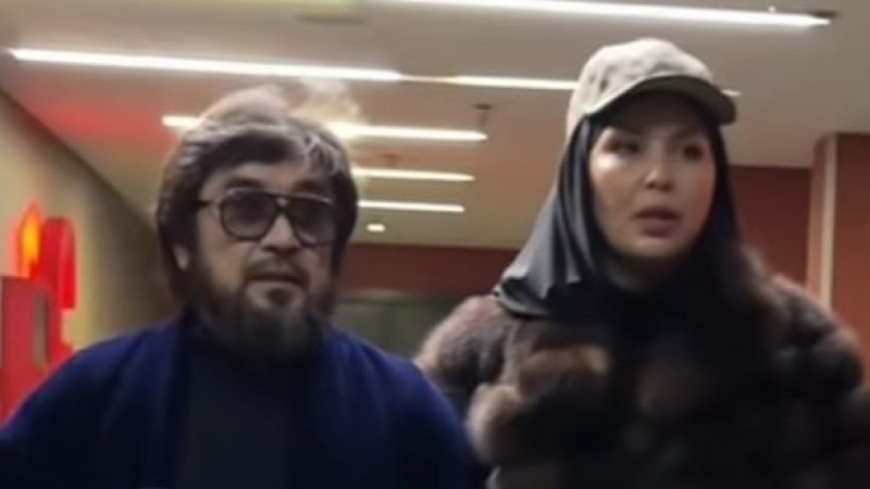 “Харамға өзі бара жатыр”: Бекболат Тілеуханның видеосы елдің ашуына тиді