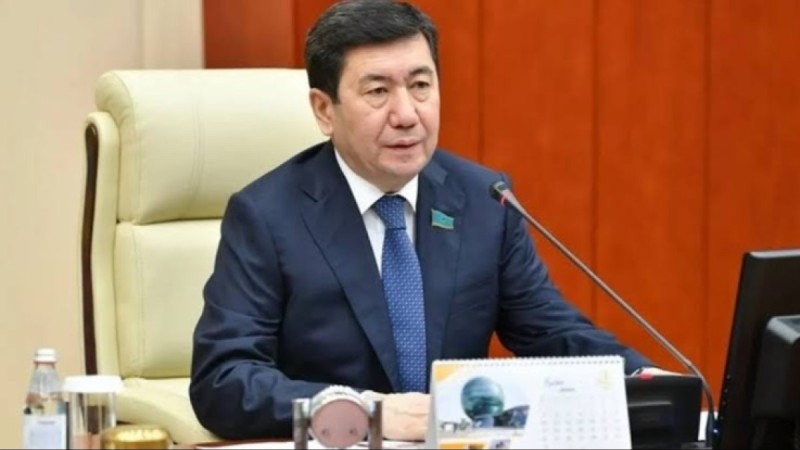 Ерлан Қошанов министрлерді сөгіп тастады