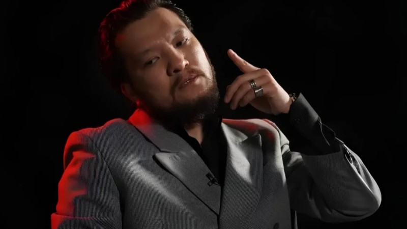 «Шөжетайым, қош келдің»: Актер Нышанбек Жұбанаев сүйінші жаңалығымен бөлісті (ВИДЕО)