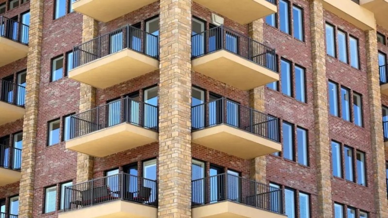 Атыраудың іргесіндегі 5 жыл бұрын мемлекеттен берілген үйлер қирап қалған: өңір басшысы тексеріс жүргізілетінін айтты