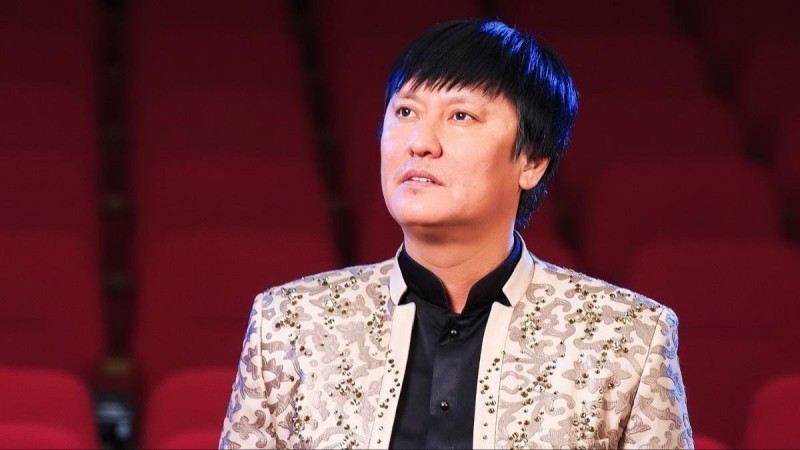 "Іздейміз, сағынамыз": Өмірқұл Айниязов марқұм әкесі туралы әсерлі жазба жариялады (ФОТО)