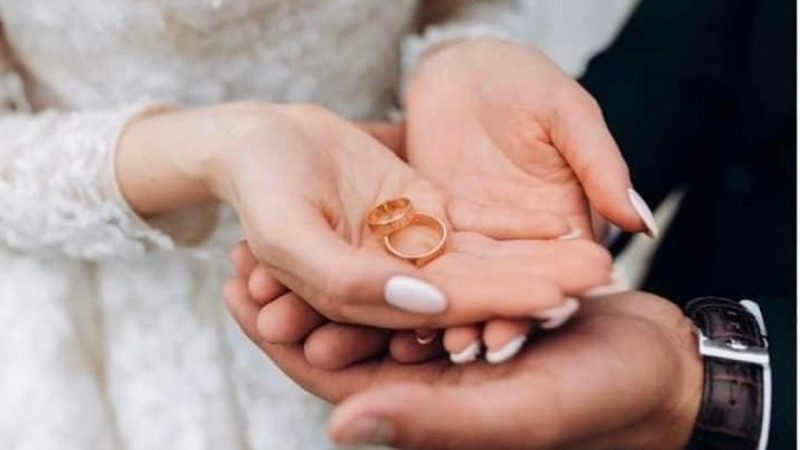 Қазақстандық танымал актер бір уақытта екі әйелмен некеде болғанын растады