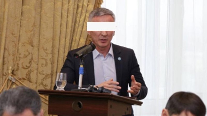 Лисаковскте 14 жастағы қызды зорлады деген депутат сотталды