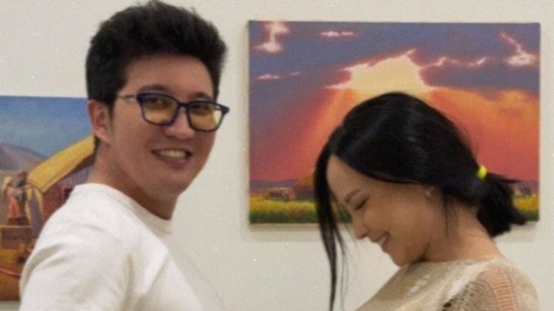 Танымал әнші Айқын Төлепберген қызының атын кім деп қойғанын айтты (ВИДЕО)