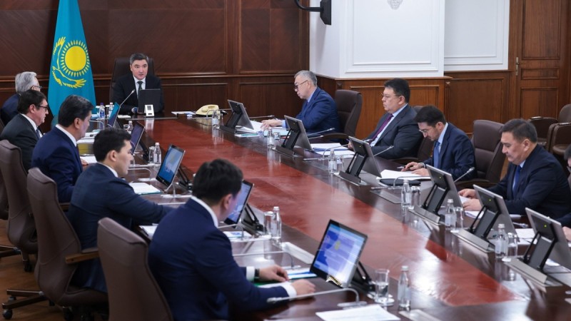 Олжас Бектенов Ұлттық құрылтайдағы Президент тапсырмаларының орындалуын талқылады