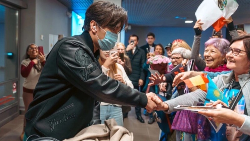 Димашқа Латвия мәдени канонына енген музыкалық аспап сыйға тартылды